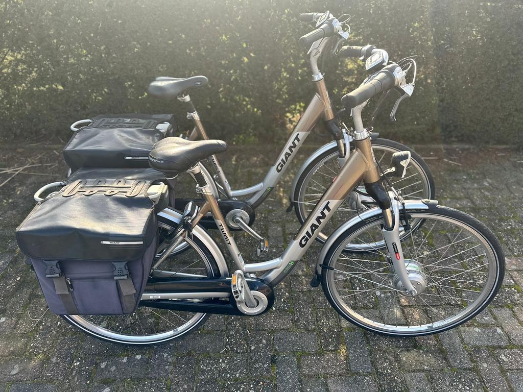 Set Electrische giant twist fietsen, Fietsen en Brommers, Elektrische fietsen, Zo goed als nieuw, Giant, 51 tot 55 cm, 50 km per accu of meer