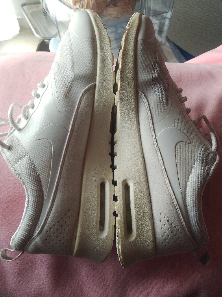 44 air max thea in goede staat sneakers, Verzenden, Wit, Nike, Zo goed als nieuw