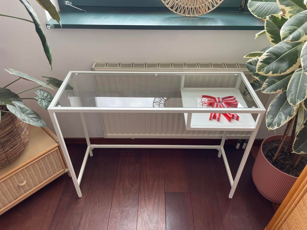 IKEA VITTSJÖ Laptoptafel bureau, Huis en Inrichting, Ophalen, Gebruikt