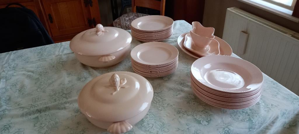 mooi roze vintage eetservies, Antiek en Kunst, Antiek | Servies compleet, Ophalen