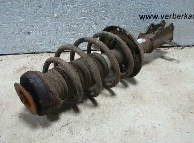 VEERPOOT LINKS VOOR Opel Astra J (PC6 / PD6 / PE6 / PF6), Bahnhofsplatz 65423 Rüsselsheim am Main, DE, Enlèvement ou Envoi, Opel