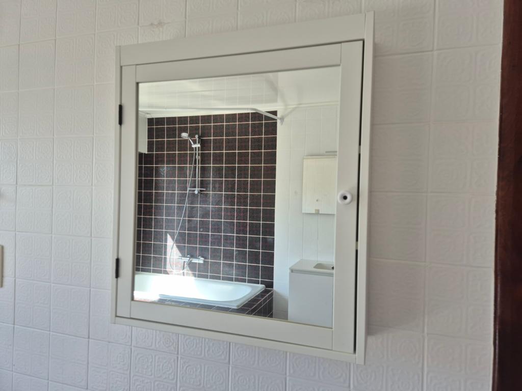 Meuble de salle de bain avec miroir, Enlèvement