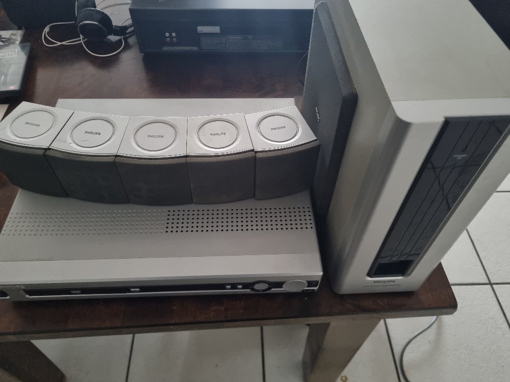 Philips LX3000D Surround sound systeem., Ophalen, Gebruikt, Philips