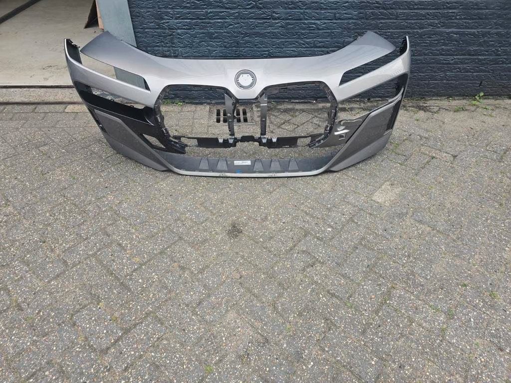 BMW 7 Serie M G70 2022+ Voorbumper Bumper 6xPDC Origineel!, Auto-onderdelen, Carrosserie, Bumper, BMW, Gebruikt