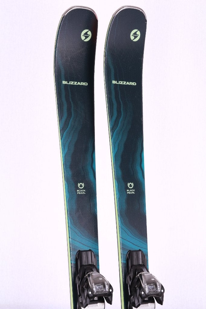 Skis 145 ; 166 ; 173 cm pour femmes BLIZZARD BLACK PEARL 82, 160 à 180 cm, Carving, Skis, Utilisé
