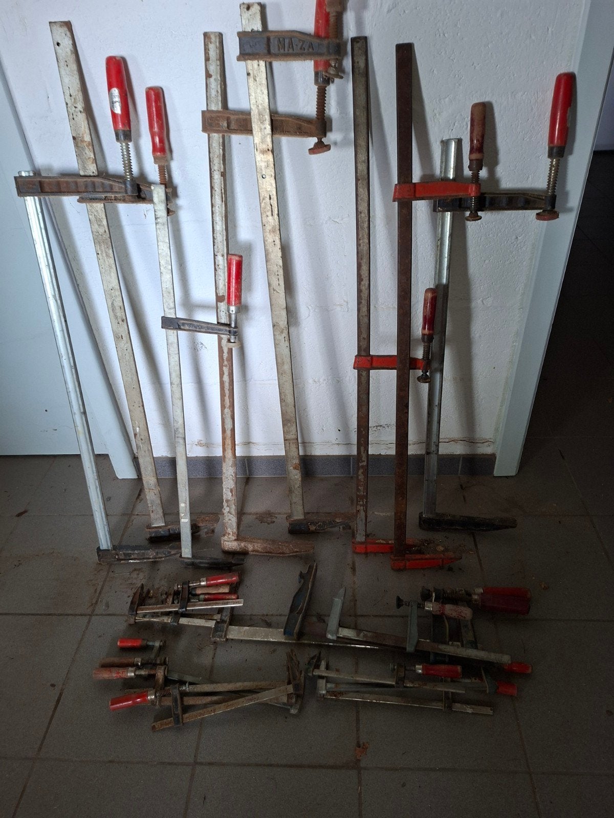 serré joint, Bricolage & Construction, Enlèvement