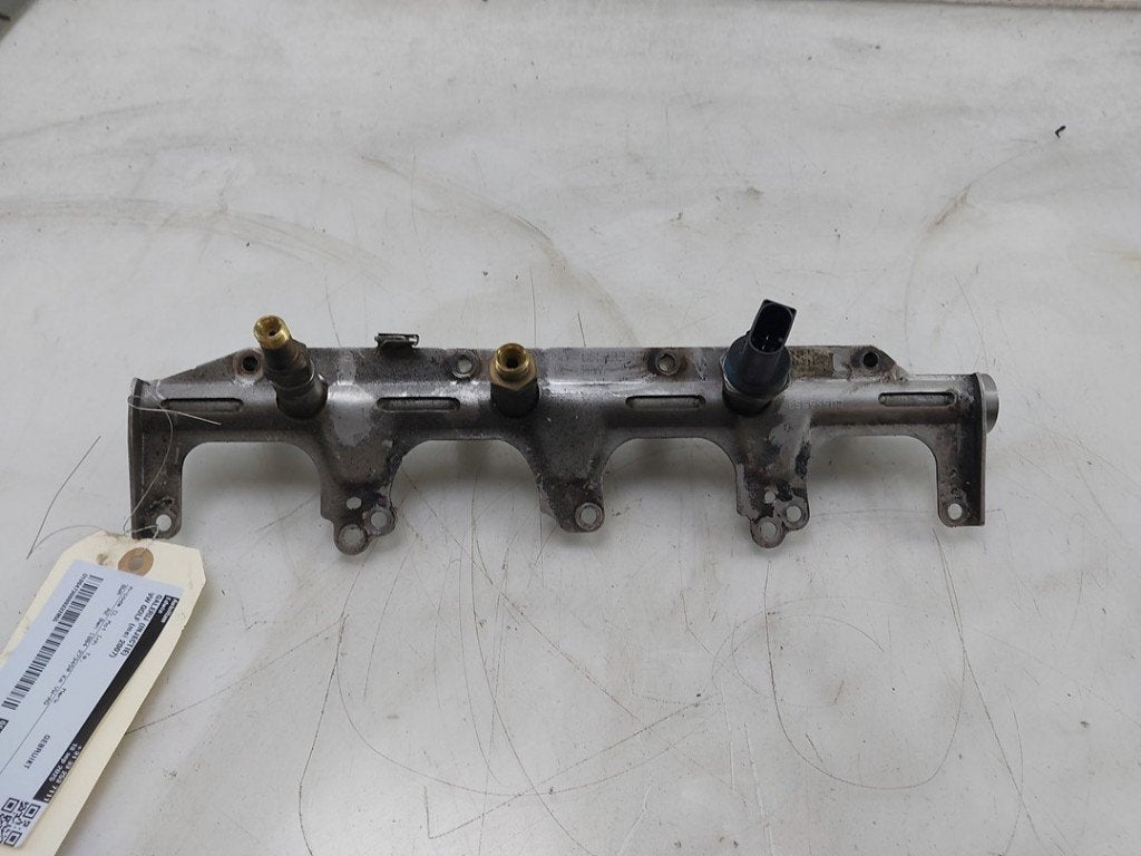 INJECTIEGALERIJ Golf V (1K1) (|06F133317L|06F133317G|), Gebruikt, Volkswagen