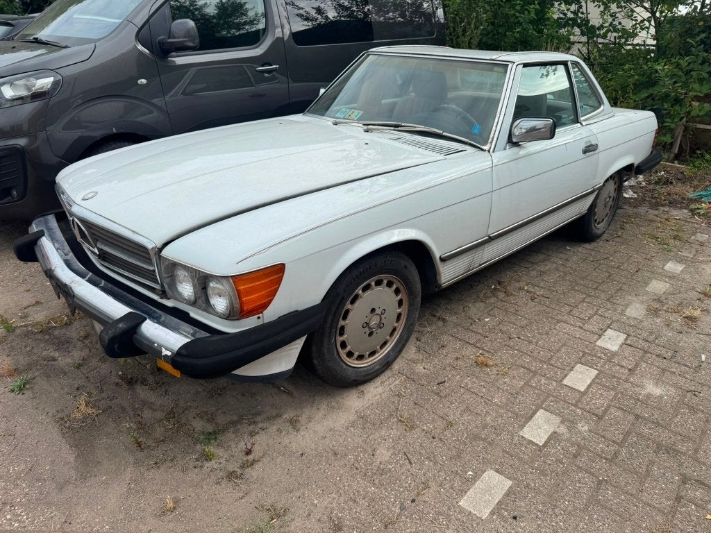 Mercedes-Benz 560 SL (1986), Automaat, 4 zetels, Beige, Cabriolet