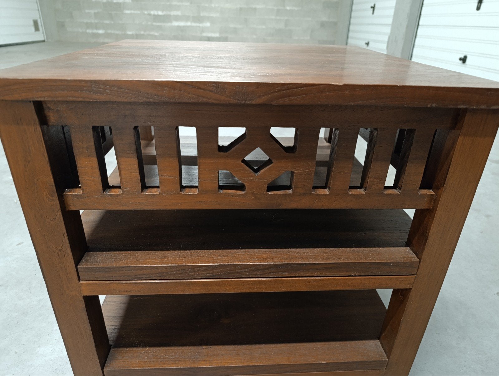 houten meubilair (mahonie of teak), Ophalen, Teakhout