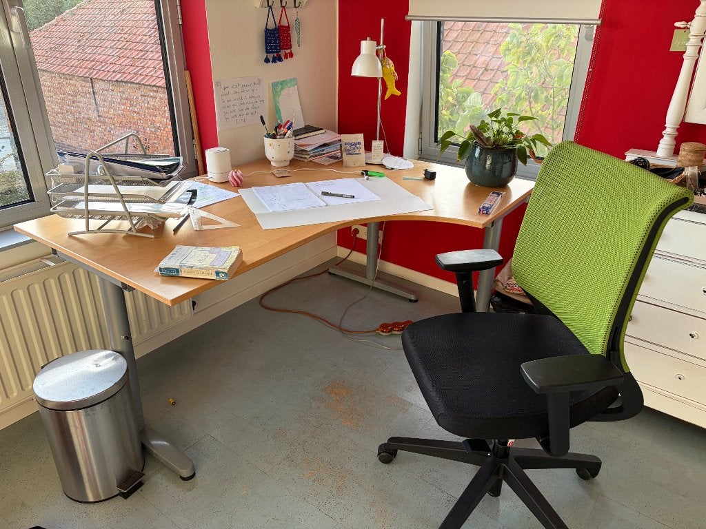 Bureau, Huis en Inrichting, Ophalen, 160 cm, Gebruikt, In hoogte verstelbaar