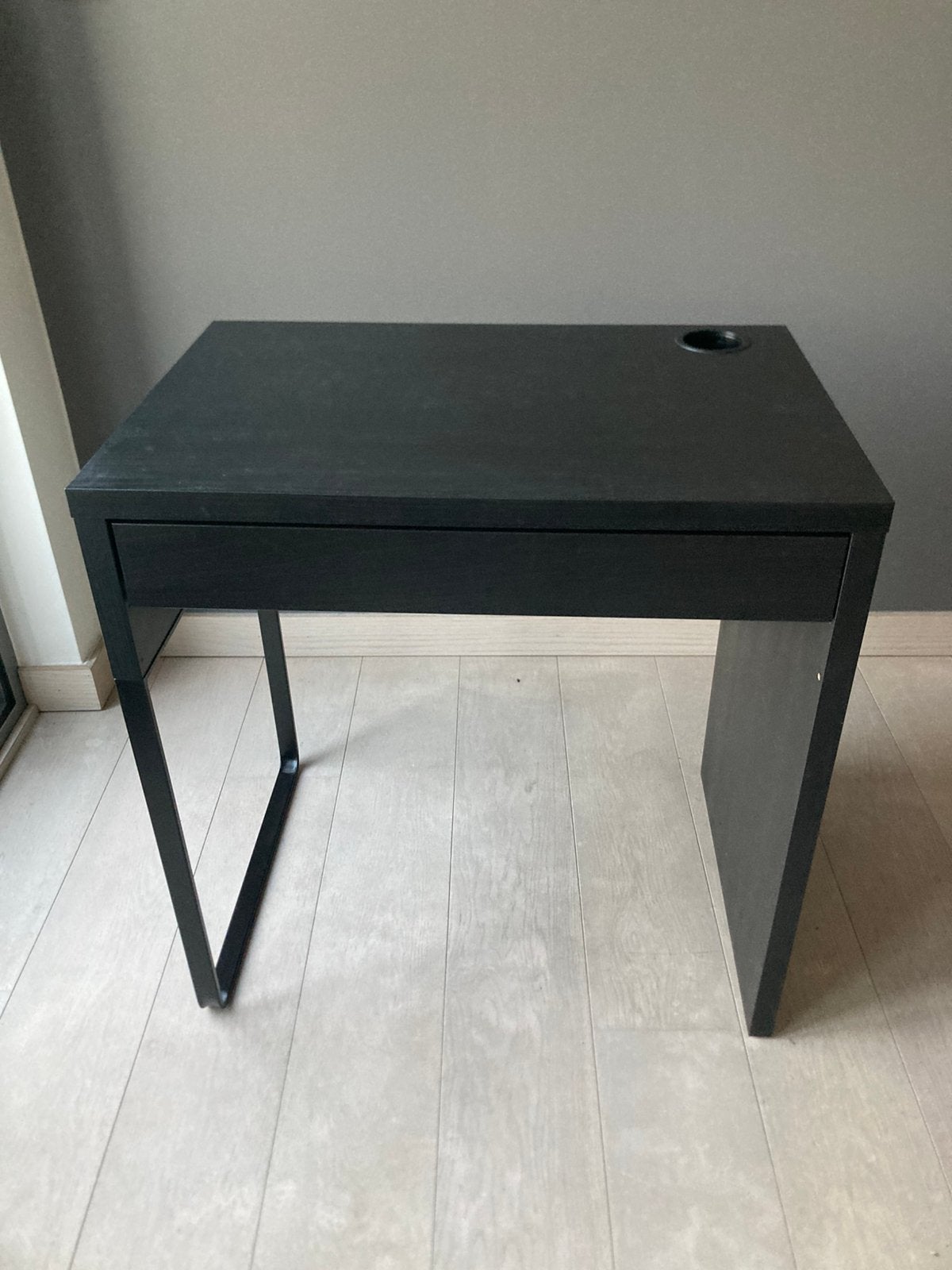 Ikea Micke bureau, Huis en Inrichting, Ophalen, Zwart, Gebruikt, 73 cm