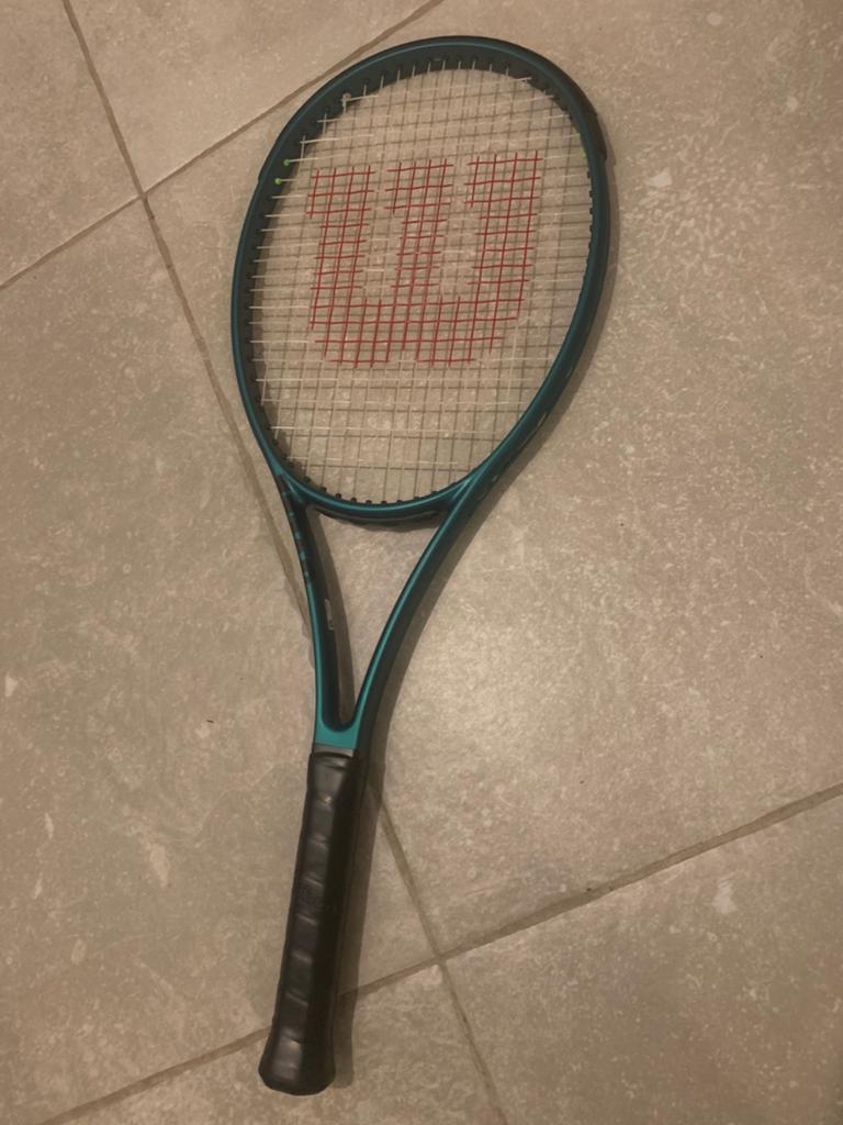 Raq de tennis Wilson Blade 101L V9, 274 g, bal 33, grip 1, Neuf, Enlèvement ou Envoi, Raquette, L1