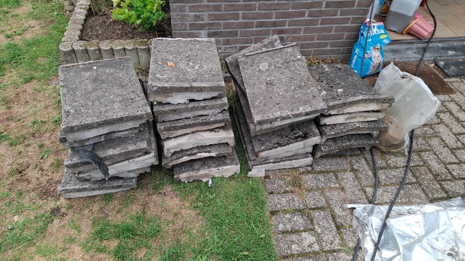 23 betonnen muurdekstenen / muurafdekkers 50 cm, Doe-het-zelf en Bouw, Dakpannen en Dakbedekking, Ophalen