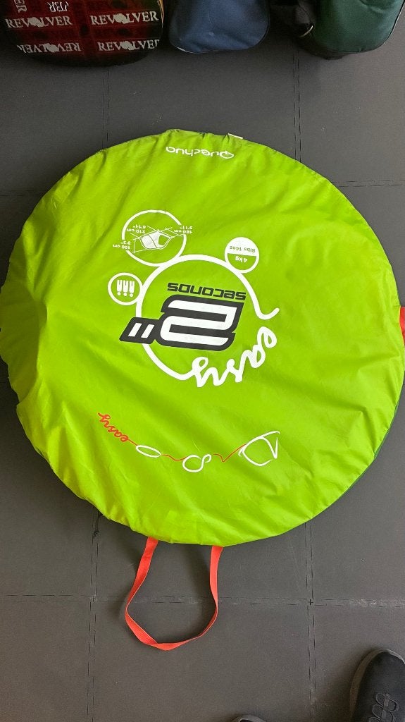 Quechua festivaltent, Ophalen, Zo goed als nieuw
