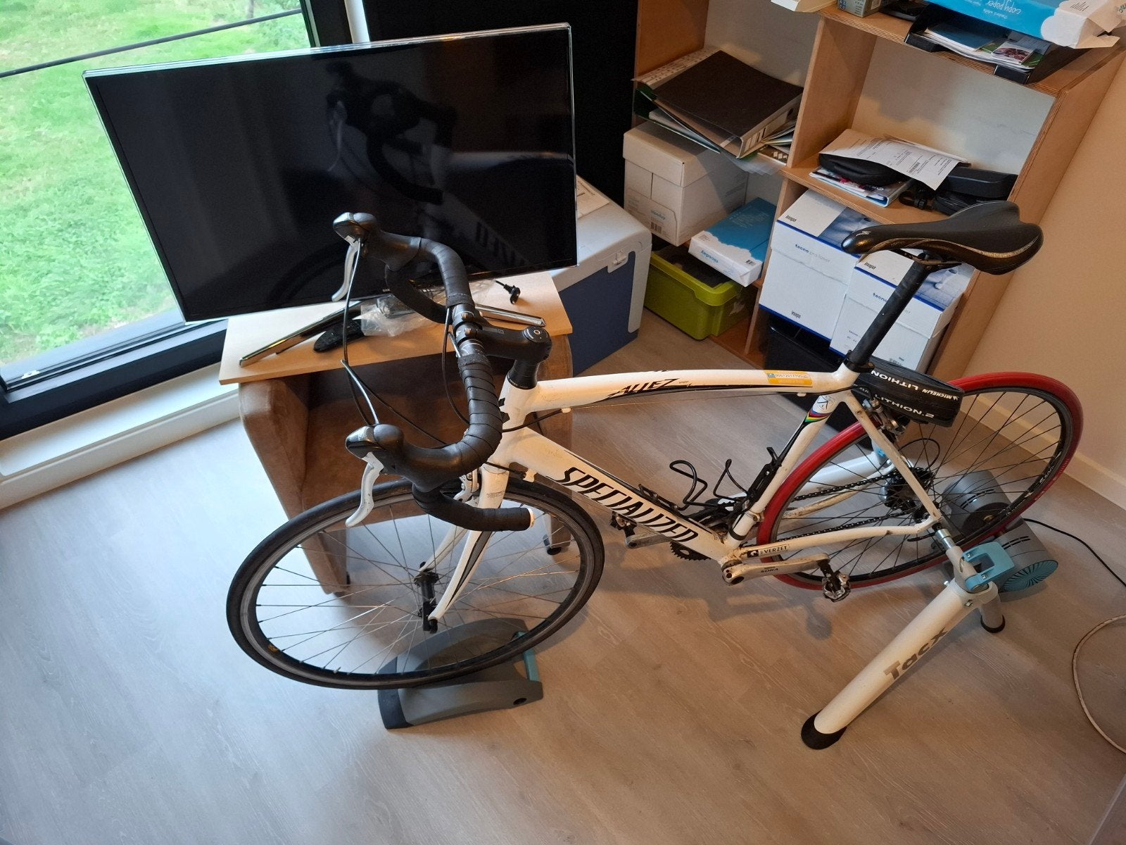 set fiets (incl extra banden) + vortex smarttrainer + tv 32", Frein sur jante, Enlèvement, 15 à 20 vitesses, 26 pouces