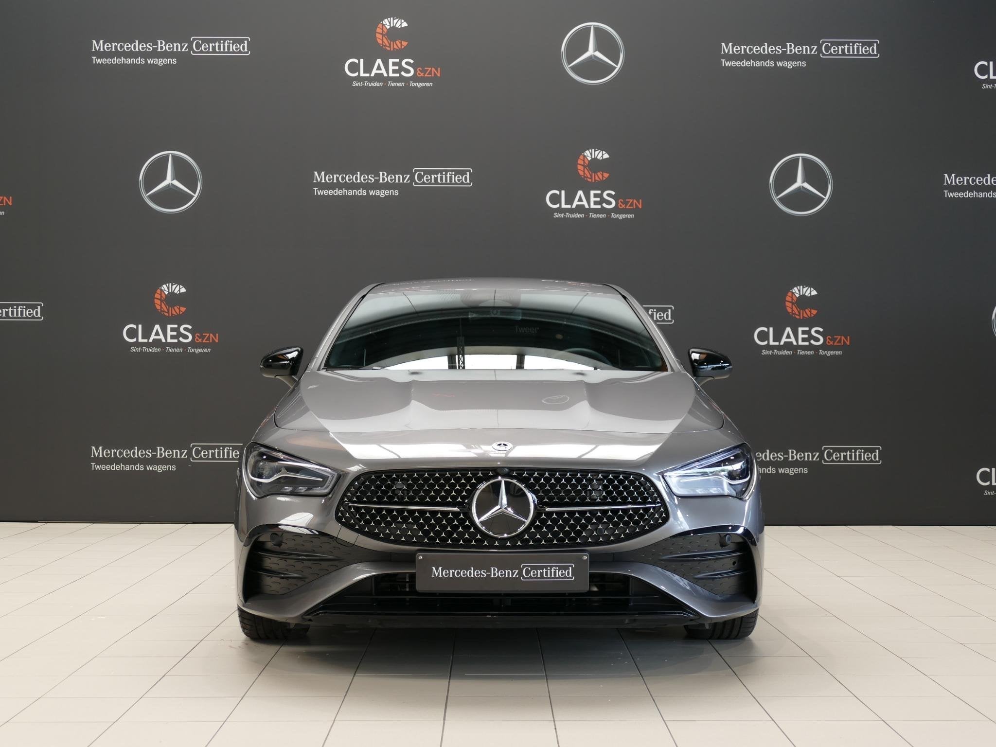 Mercedes-Benz CLA Shooting Brake 200 AMG Line - DOS 8830, Auto's, CLA, Stof, Gebruikt, 4 cilinders