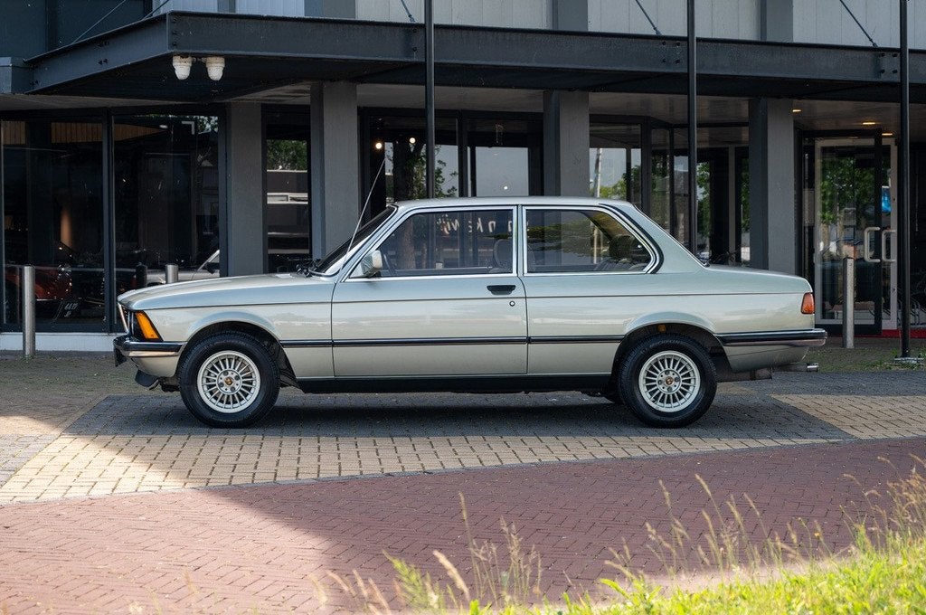 BMW 3-serie 320 E21 Edition E (bj 1982), Auto's, 90 kW, 4 zetels, Overige kleuren, Bedrijf