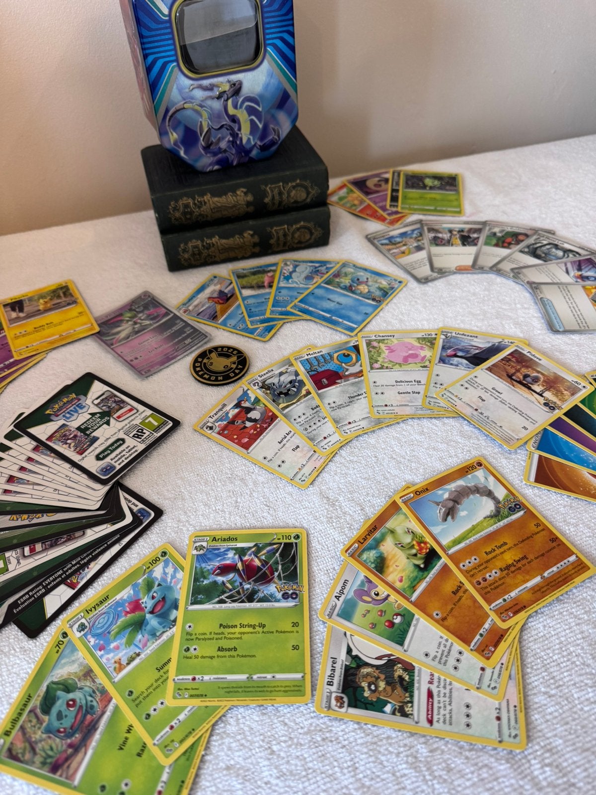 Pack de cartes Pokémon TCG - Comprend une boîte Pokémon, Enlèvement ou Envoi, Comme neuf