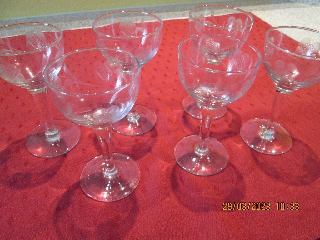 Verres (6) à vin blanc ou à digestif sur pied, Ophalen, Nieuw, Overige typen