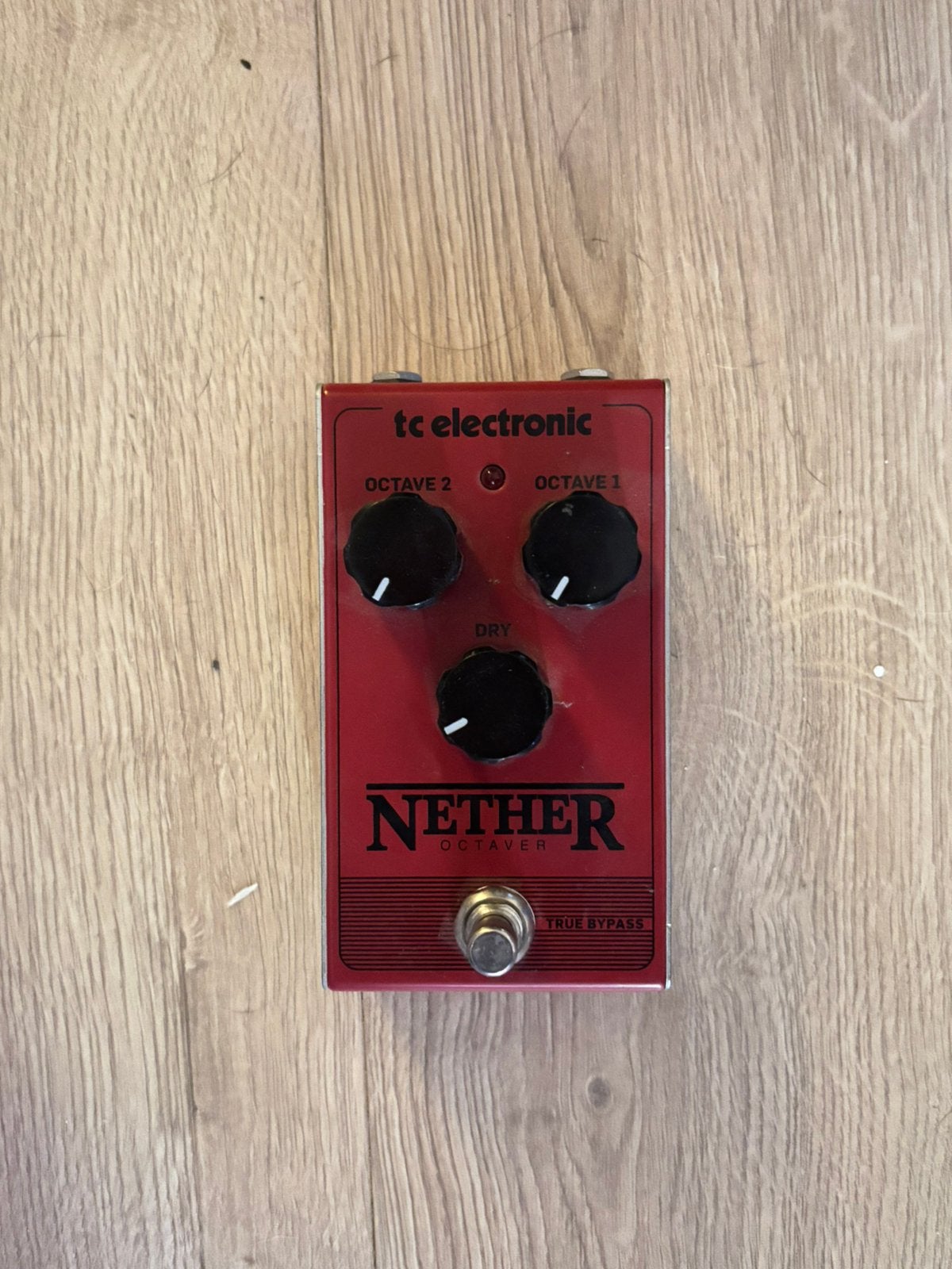 Tc electronics Nether octavor effect pedaal, Musique & Instruments, Enlèvement, Comme neuf