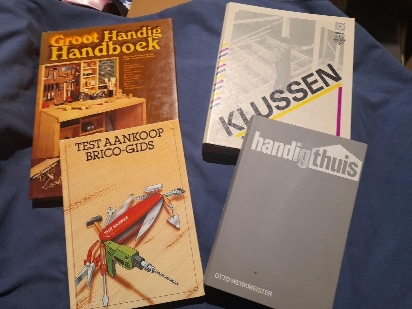 klusjes boeken, Ophalen of Verzenden, Gelezen