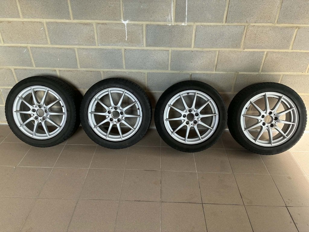 Te koop 4 MERCEDES Klasse A of CLA winterbanden velgen, Auto-onderdelen, Ophalen, Gebruikt, Velg(en), 17 inch