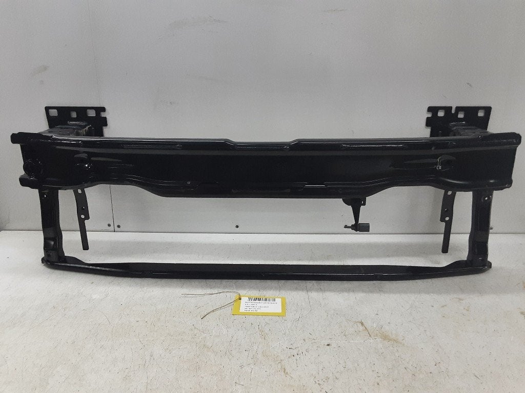 RENFORT PARE CHOC AVANT (TRAVERSE) Audi A3 Sportback (8YA), Autos : Pièces & Accessoires, Auto-Union-Straße  1,
85057  Ingolstadt, DE