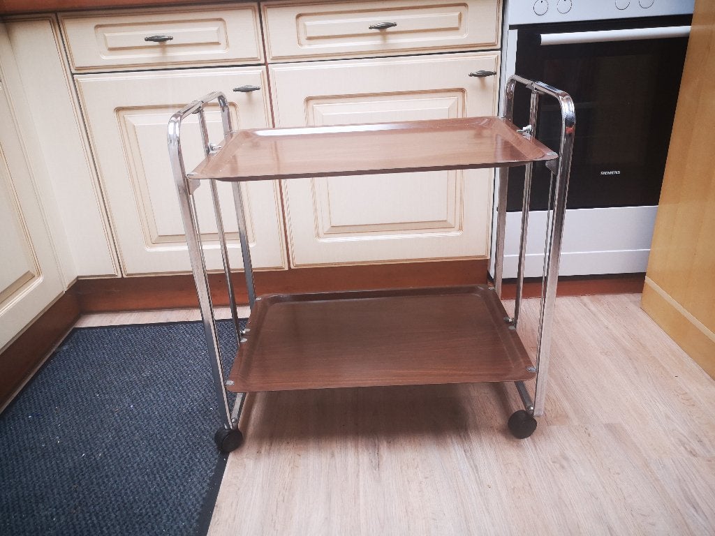 Serveerwagentje, Ophalen