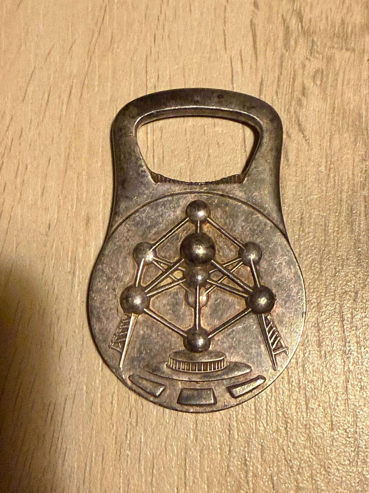 Expo 58 flesopener set, Enlèvement