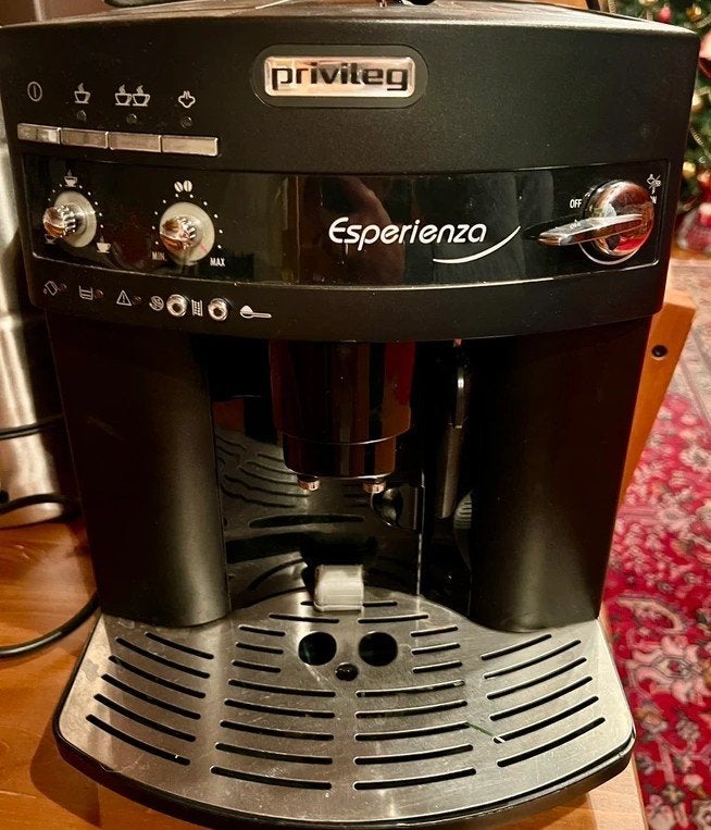 Machine a grain delonghi, Electroménager, Enlèvement ou Envoi, Reconditionné, Café moulu, Réservoir d'eau amovible