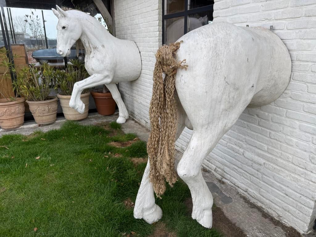 Cheval en polyester et bois, C, C, Enlèvement, C