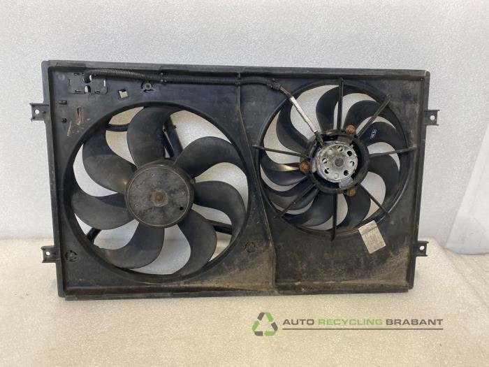 Boîtier ventilateur d'un Volkswagen Golf, Autos : Pièces & Accessoires, Volkswagen, -, 3 mois de garantie, Utilisé