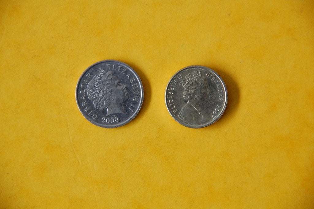 GIBRALTAR : 2 verschillende muntjes, Verzenden, Setje