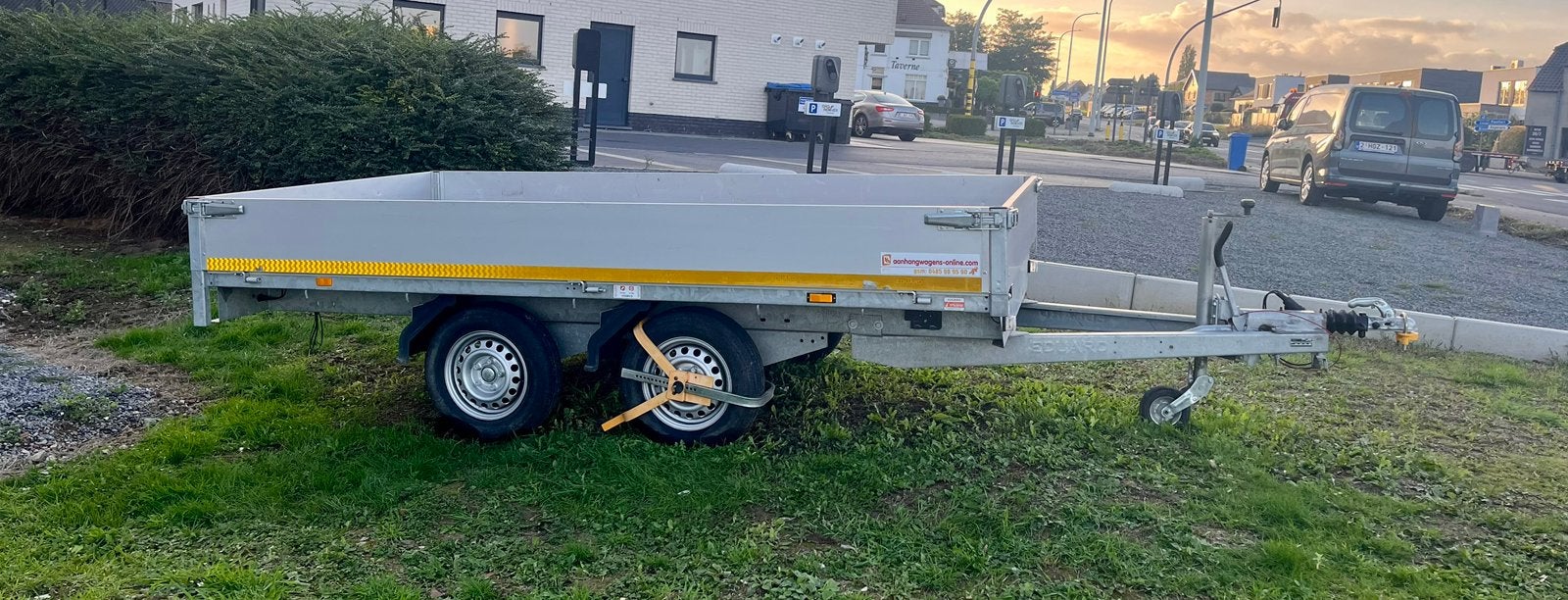 Geremde aanhangwagen dubbelasser, MTM 2000kg Eduard, Ophalen, Zo goed als nieuw