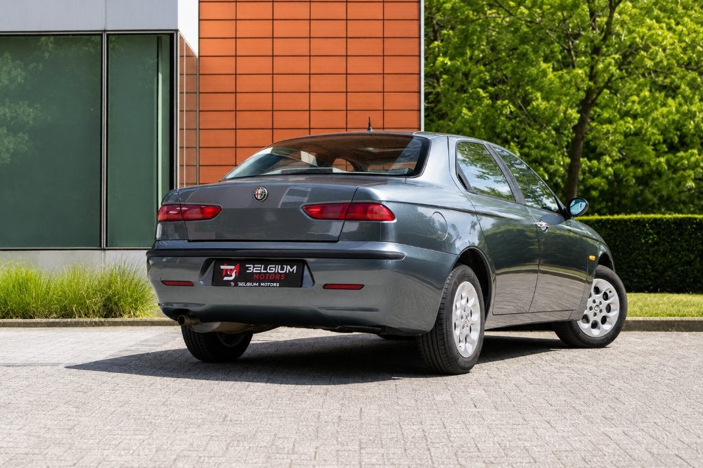 Alfa Romeo 156 1.8l TS - Toit pano - 1 Owner - Full History, Autos, Alfa Romeo, Argent ou Gris, Entreprise, Noir, 5 portes