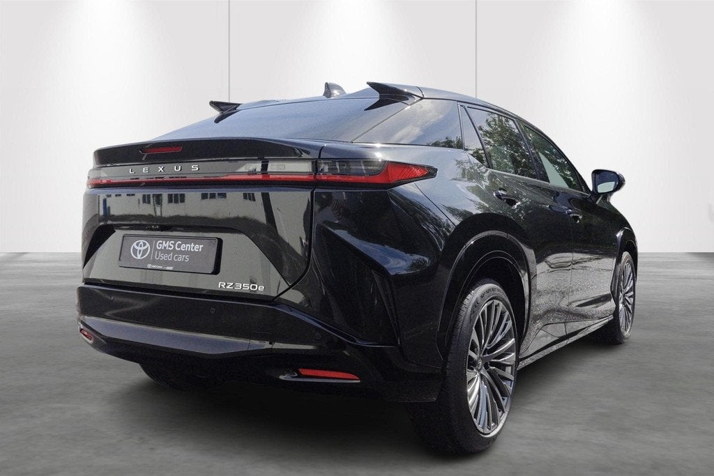 Lexus RZ 350e FWD Privilege Line + Glazen dak - NIEUW!, Auto's, Stof, Zwart, Elektrisch, 5 zetels