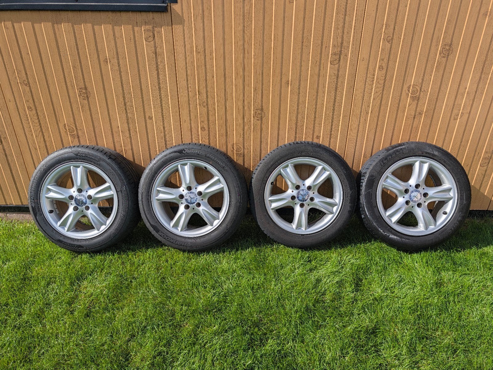 4 jantes Mercedes d’origine 16" + pneus – CLK W209 / Classe, Enlèvement, 16 pouces, Pneu(s)