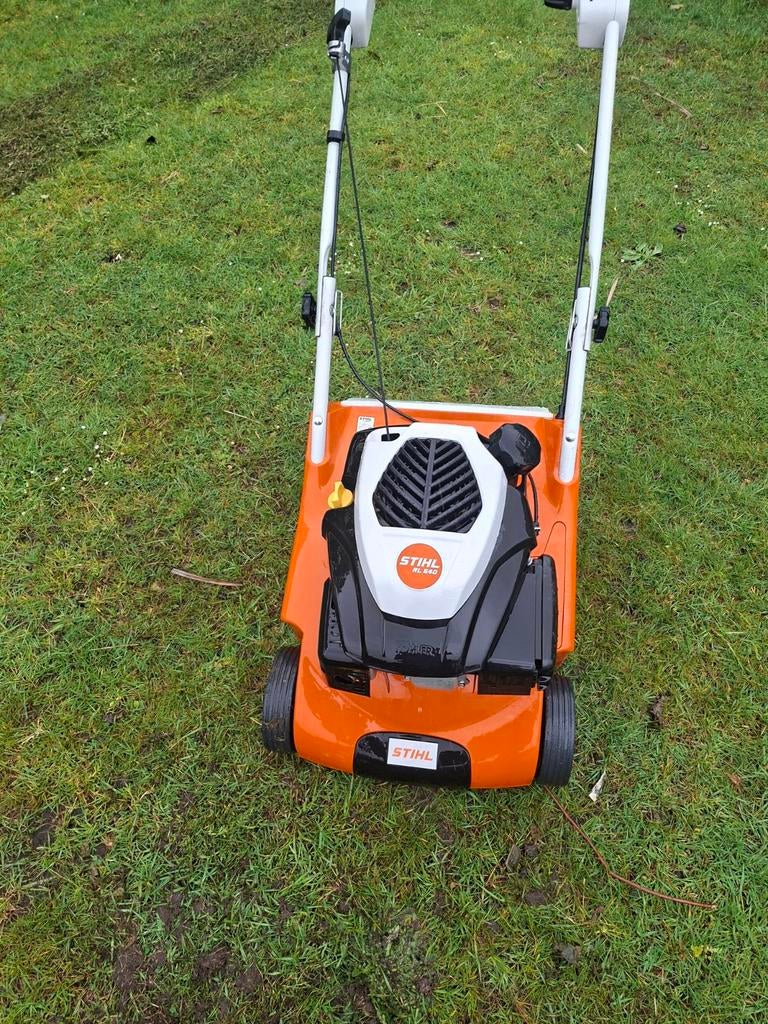 Stihl benzine Verticuur machine in nieuwstaat, Enlèvement, Essence