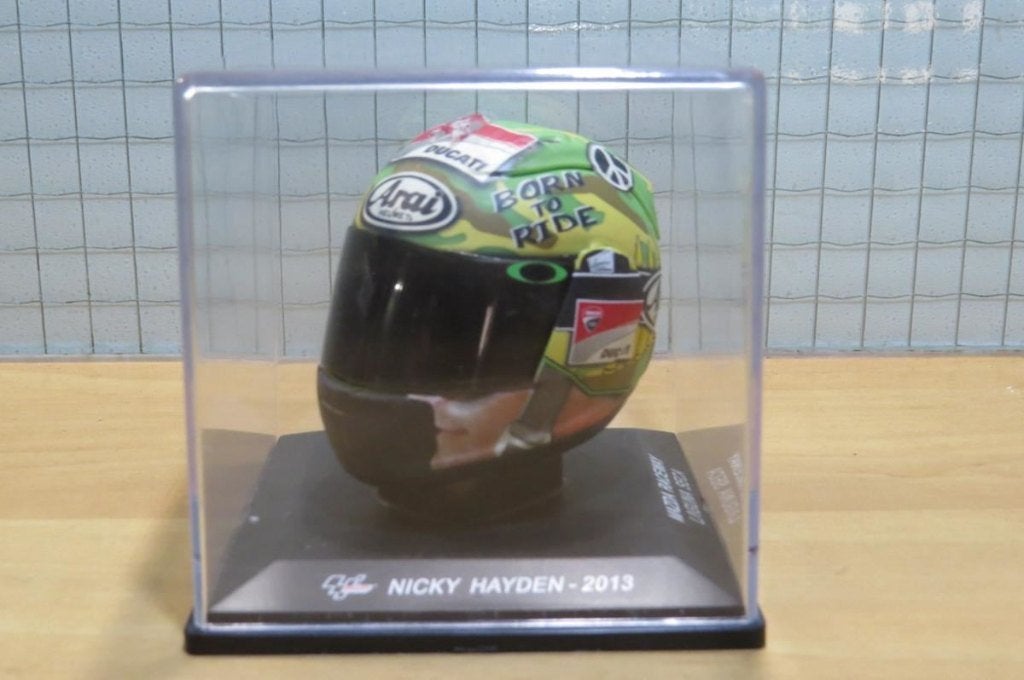 Nicky Hayden Arai helmet Laguna Seca 2013 1:5, Enlèvement ou Envoi