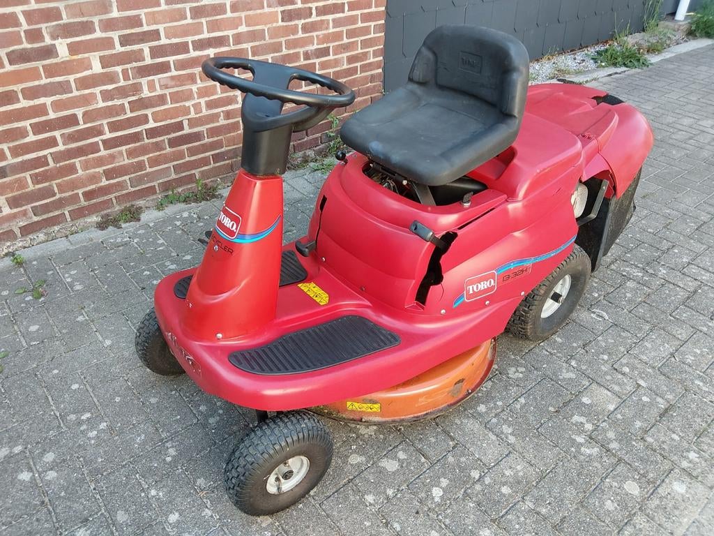 TORO 13-32H hydrostat, Moins de 90 cm, Démarrage électrique, Enlèvement, Utilisé