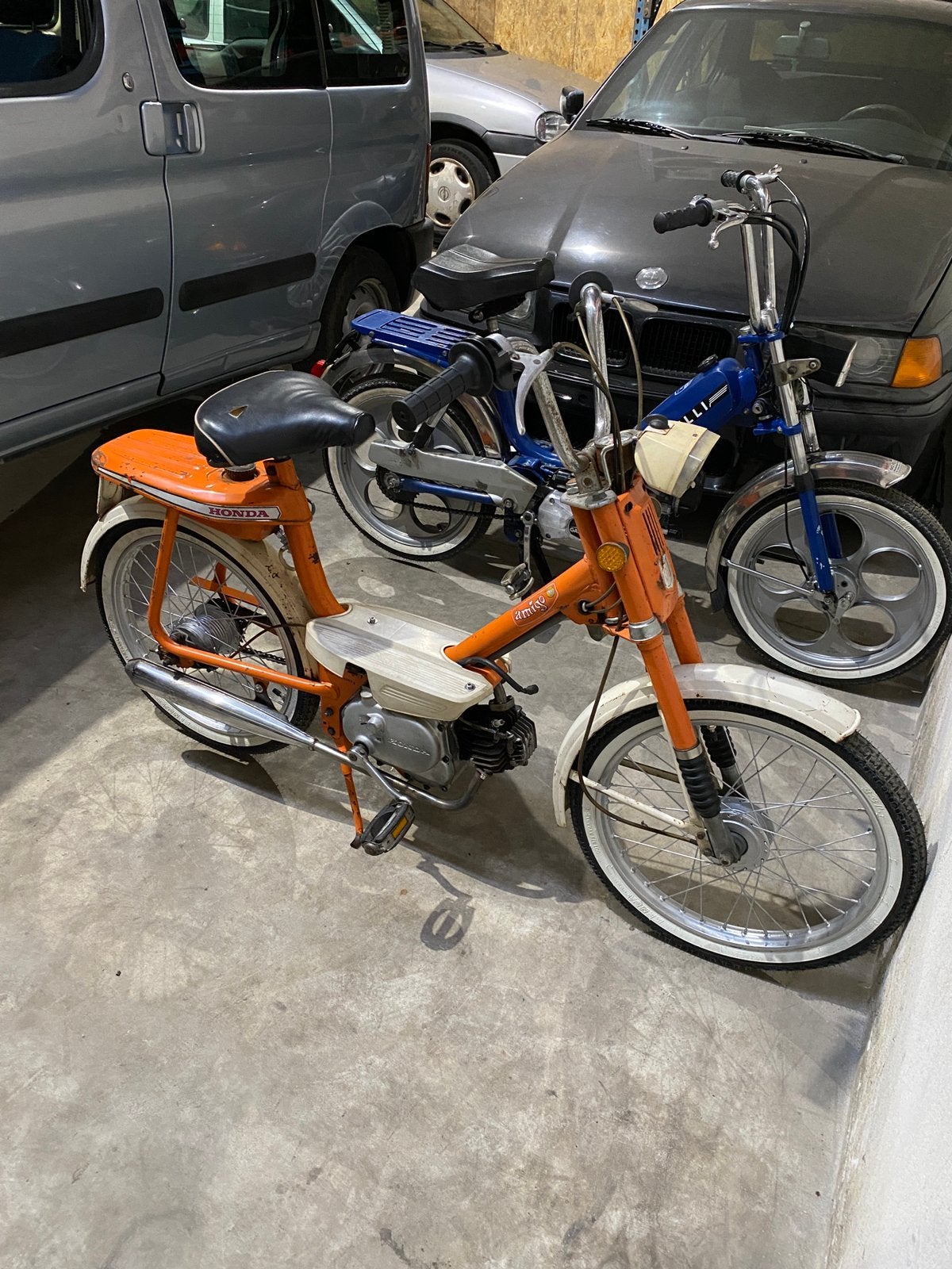 Honda amigo hardtail 1972 oldtimer b klasse 50cc, Fietsen en Brommers, Brommers | Honda, Zo goed als nieuw, Ophalen
