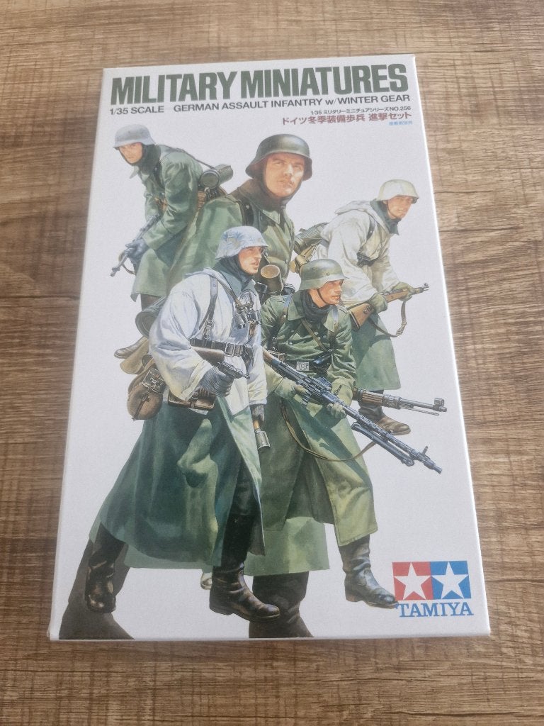 Tamiya 1/35 German Assault Infantry w/Winter Gear, Enlèvement ou Envoi, Neuf, 1:35 à 1:50, Personnage ou Figurines