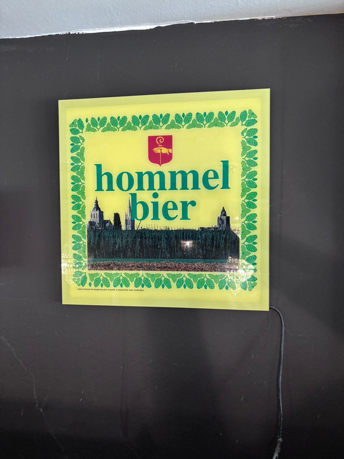 hommel bier led antiek, Ophalen