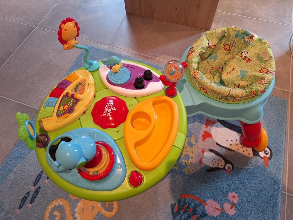 Bright starts loop en speeltafel, Kinderen en Baby's, Speelgoed | Speeltafels, Ophalen