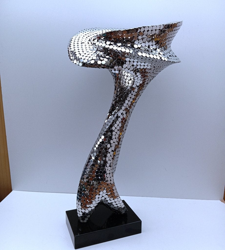 MODERN KUNSTWERK DRIFT SILVER ORGANIC STEEL BEELD ENGELAND, Zilver, Handgemaakt, Beeld, Abstract