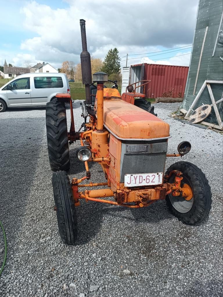 Tracteur Renault, Enlèvement