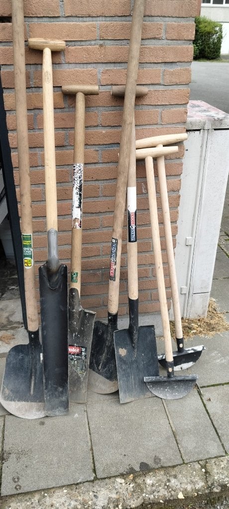 schop,spade,draaiboor,Graskantsteker, Ophalen of Verzenden, Zo goed als nieuw, Spade, Polet