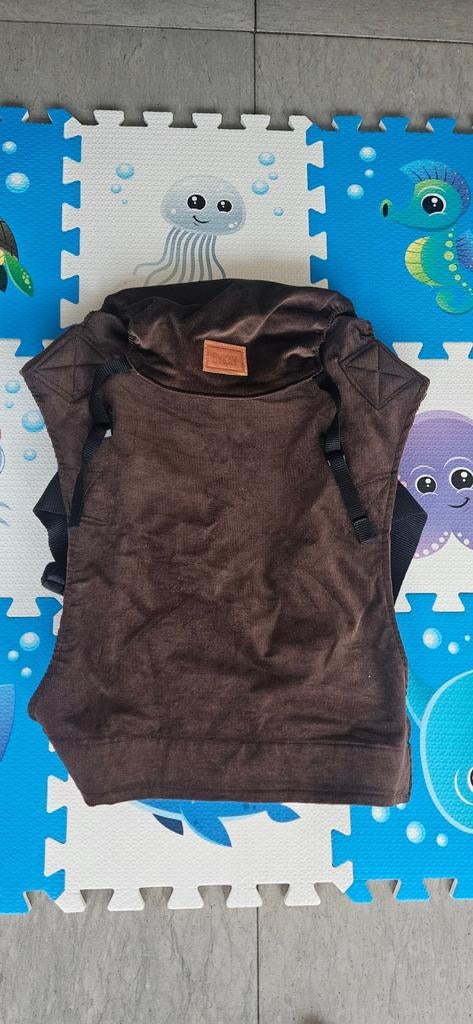 Bykay Click Carrier Classic draagzak Velvet Chestnut, Kinderen en Baby's, Babydragers en Draagdoeken, Buik of Rug, Nieuw, Draagzak