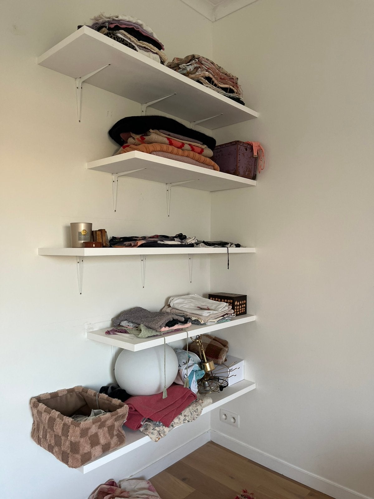 Witte zwevende wandplanken x5 (prijs allen tezamen), Huis en Inrichting, Kasten | Wandmeubels, Zo goed als nieuw, Ophalen