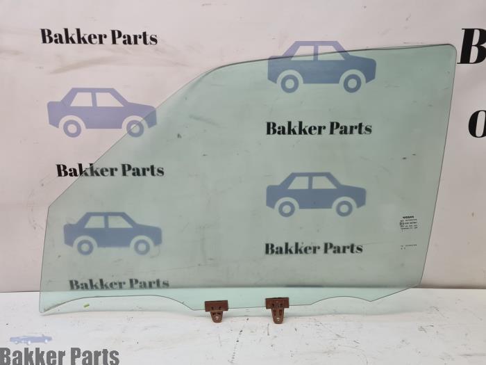 Portierruit 4Deurs links-voor van een Nissan Juke, Gebruikt, -, -, Ophalen of Verzenden
